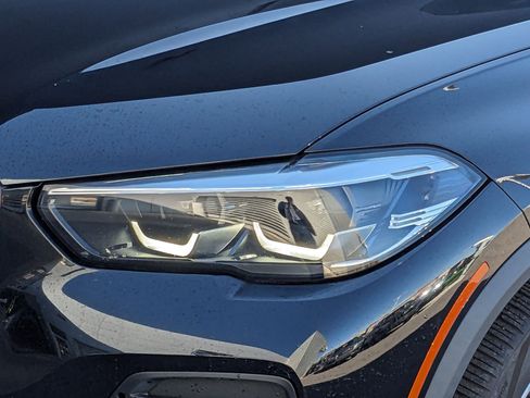 Used 2023 BMW X5 xDrive40i w/ Premium Package image 10