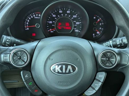 Used 2018 Kia Soul + FWD image 27