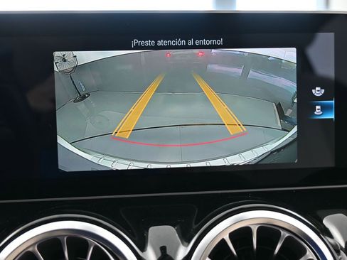 Used 2021 Mercedes-Benz GLA 250 image 19