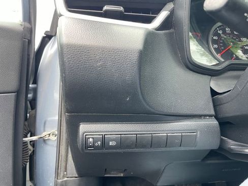 Used 2021 Toyota Corolla SE FWD image 25