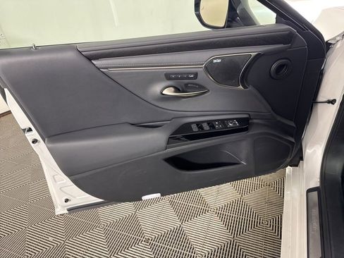Used 2024 Lexus ES 350 w/ Accessory Package (Z2) FWD image 24