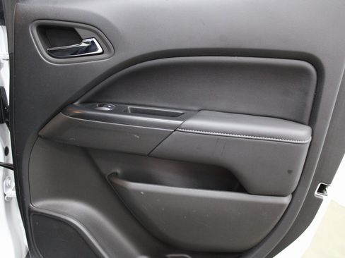 Used 2022 GMC Canyon Elevation image 22