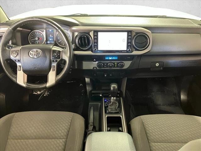 Used 2022 Toyota Tacoma SR5 RWD image 16