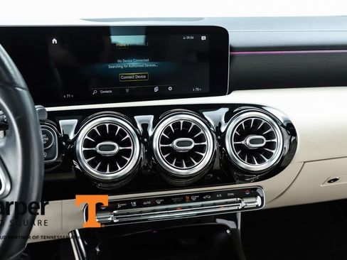 Used 2020 Mercedes-Benz CLA 250 4MATIC image 25