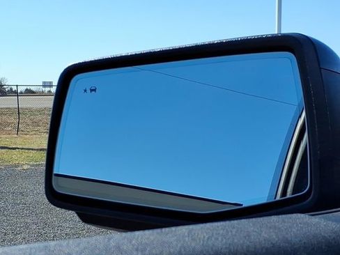 Certified 2024 GMC Sierra 1500 AT4 w/ Technology Package image 18