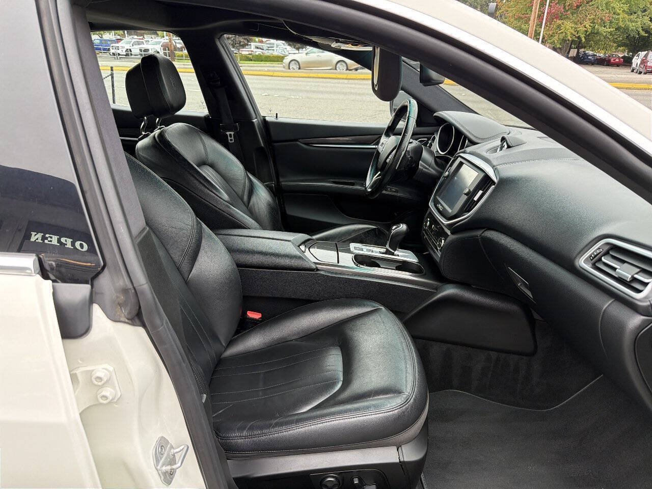 Used 2016 Maserati Ghibli S RWD image 16