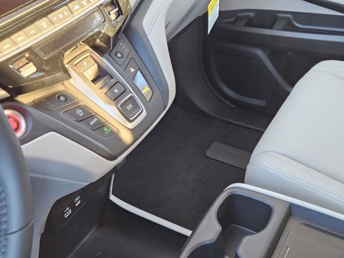 New 2026 Honda Odyssey EX-L image 18