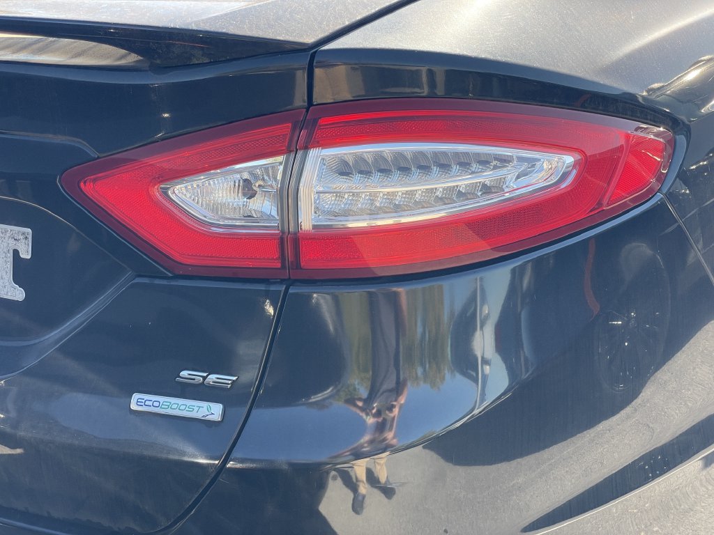 Used 2014 Ford Fusion SE FWD image 7