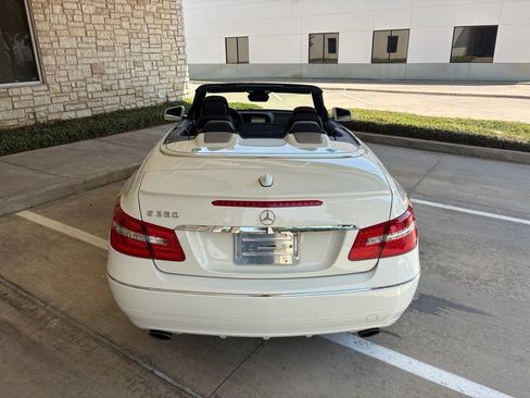 Used 2011 Mercedes-Benz E 350 Cabriolet image 7