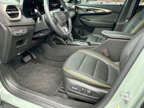 Certified 2024 Chevrolet TrailBlazer ACTIV w/ Driver Confidence Package image 9