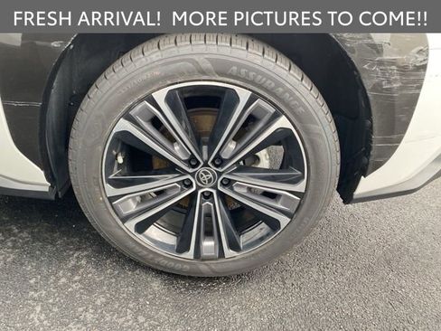 Certified 2023 Toyota bZ4X Limited w/ Weather Package image 7