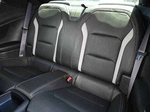 Used 2017 Chevrolet Camaro SS RWD image 18