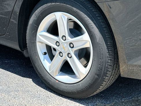 Used 2024 Chevrolet Malibu LS FWD image 4
