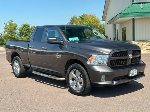 Used 2018 RAM 1500 Express w/ Express Value Package AWD/4WD image 7