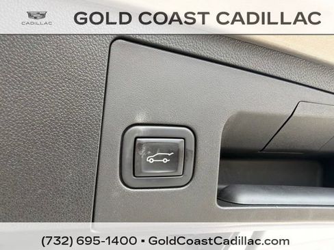 Certified 2023 Cadillac XT4 Luxury w/ Cold Weather Package AWD/4WD image 14