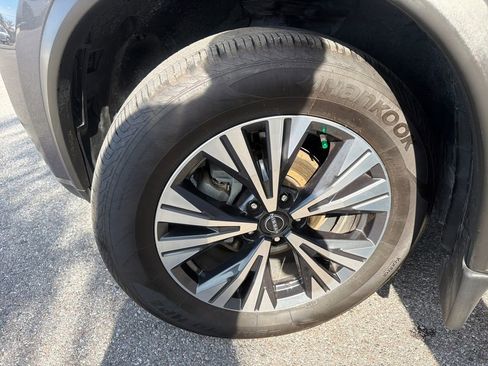 Certified 2023 Nissan Rogue SV image 39