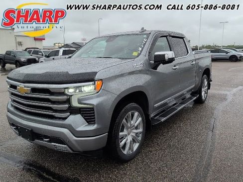 Used 2023 Chevrolet Silverado 1500 High Country w/ High Country Premium Package AWD/4WD image 1