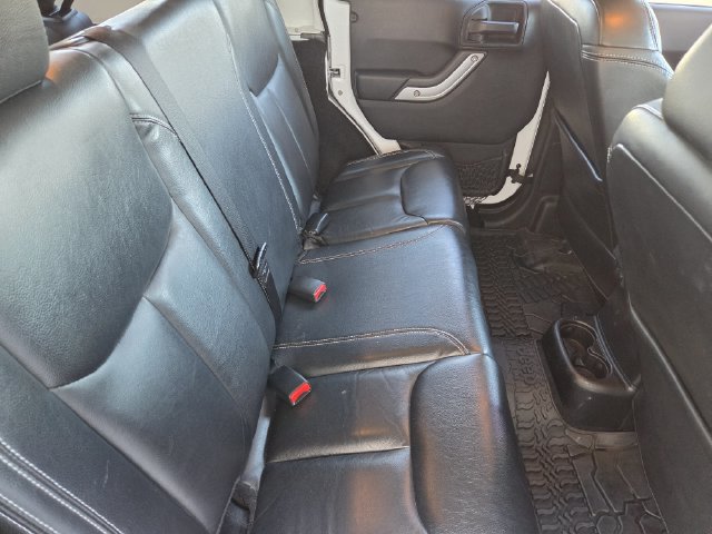 Used 2013 Jeep Wrangler Unlimited Rubicon w/ Connectivity Group AWD/4WD image 34