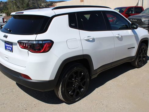 New 2026 Jeep Compass Latitude AWD/4WD image 4