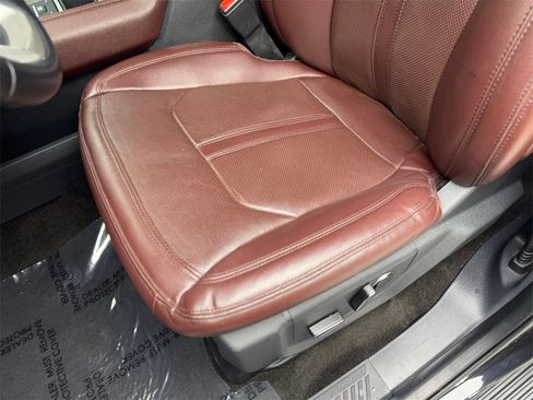 Used 2022 Ford Expedition Max Limited image 30