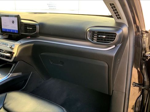 Used 2023 Ford Explorer XLT w/ Equipment Group 202A image 38