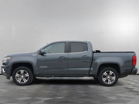 Used 2017 Chevrolet Colorado LT w/ LT Convenience Package RWD image 7