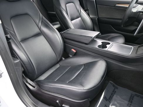 Used 2021 Tesla Model 3 Standard Range Plus image 42