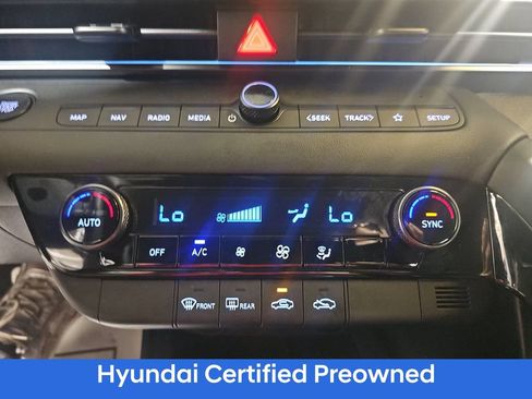Certified 2025 Hyundai Elantra SEL FWD image 24