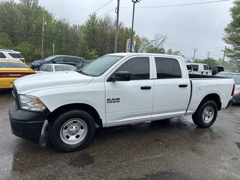 Used 2017 RAM 1500 Tradesman w/ Popular Equipment Group RWD image 3