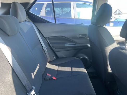 Used 2025 Nissan Kicks Play S image 10