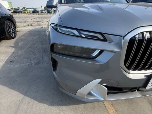 Used 2024 BMW X7 xDrive40i image 18