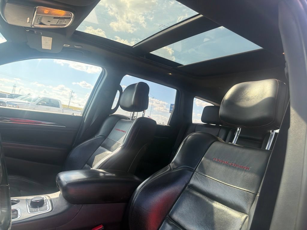 Used 2018 Jeep Grand Cherokee Trailhawk w/ Trailhawk Luxury Group AWD/4WD image 7