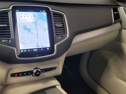 Certified 2024 Volvo XC90 B5 Core image 31