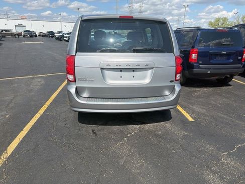Used 2014 Dodge Grand Caravan American Value Package FWD image 3