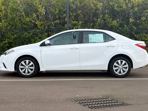 Used 2014 Toyota Corolla LE image 7