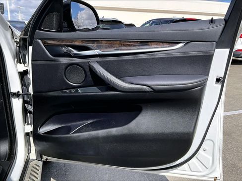 Used 2017 BMW X6 xDrive35i image 21