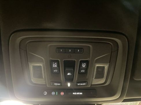 Used 2023 Chevrolet Silverado 1500 LTZ w/ LTZ Premium Package image 35