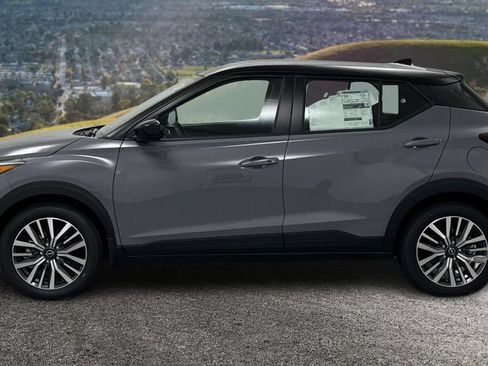 Used 2023 Nissan Kicks SV FWD image 8