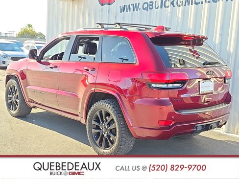 Used 2020 Jeep Grand Cherokee Altitude AWD/4WD image 5