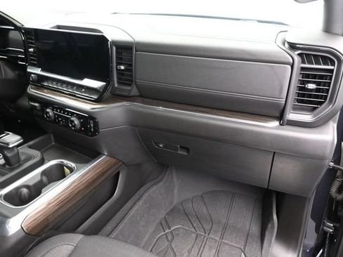 Used 2024 Chevrolet Silverado 1500 RST AWD/4WD image 36