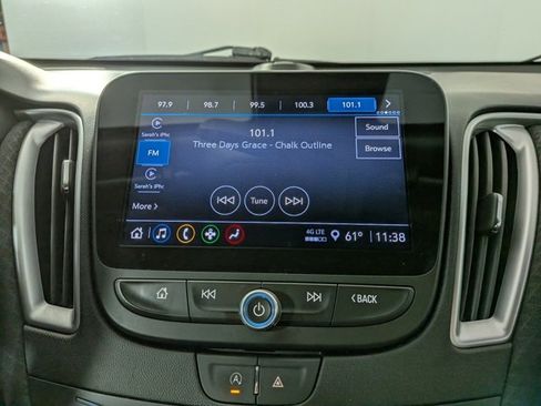 Used 2022 Chevrolet Malibu LT image 21