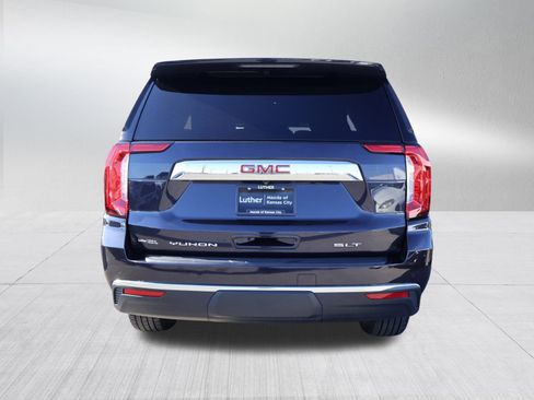 Used 2024 GMC Yukon SLT image 6