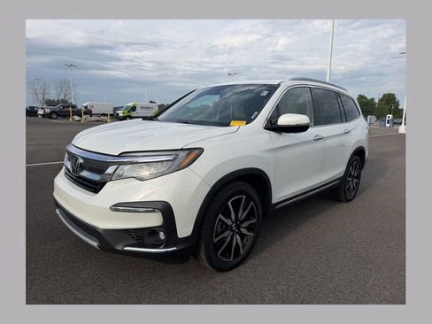 Used 2020 Honda Pilot Touring image 1