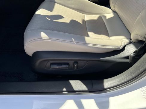 Used 2023 Honda Civic EX-L image 14