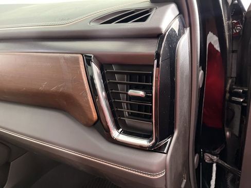 Certified 2025 GMC Sierra 1500 Denali Ultimate image 17