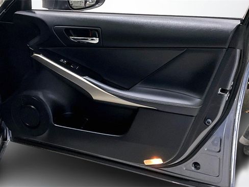 Used 2014 Lexus IS 250 AWD image 27