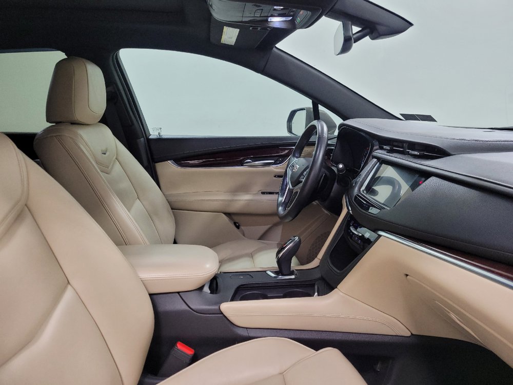 Used 2018 Cadillac XT5 Luxury FWD image 21