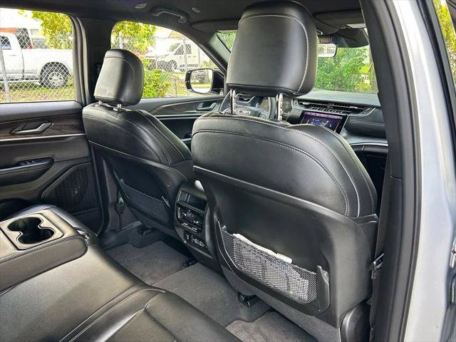 Certified 2025 Jeep Grand Cherokee Limited RWD image 42