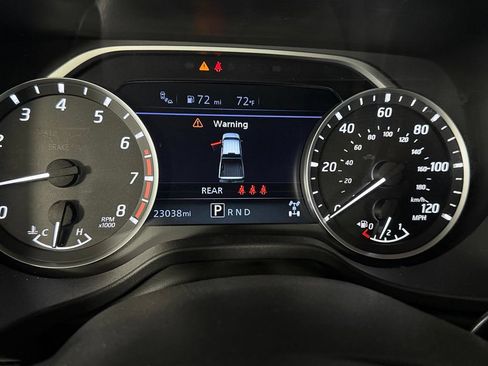 Used 2024 Nissan Titan SV w/ SV Convenience Package AWD/4WD image 17