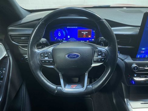 Used 2020 Ford Explorer ST w/ Premium Technology Package image 15